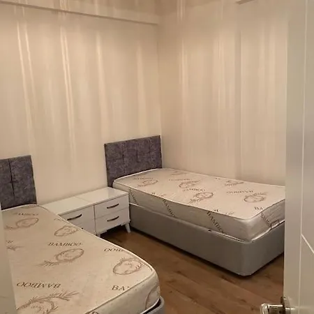 Vila Gulluk'te Site Icinde Daire